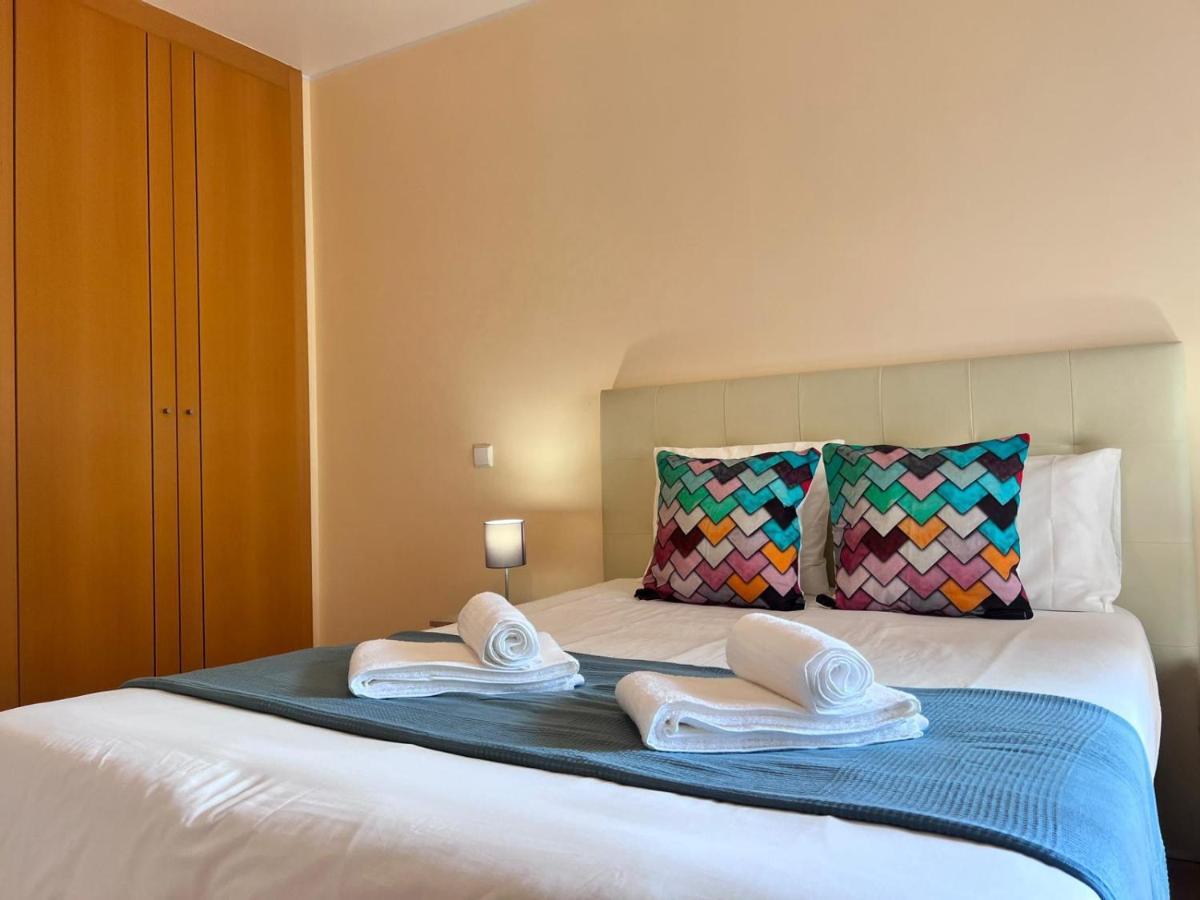 Armacao De Pera Ocean Terrace With Pool By Homing Apartment ภายนอก รูปภาพ